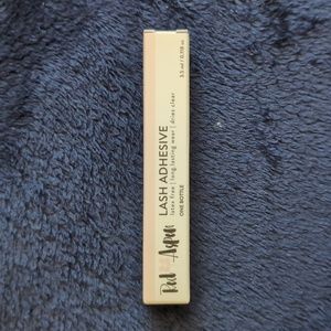 Red Aspen Lash Adhesive